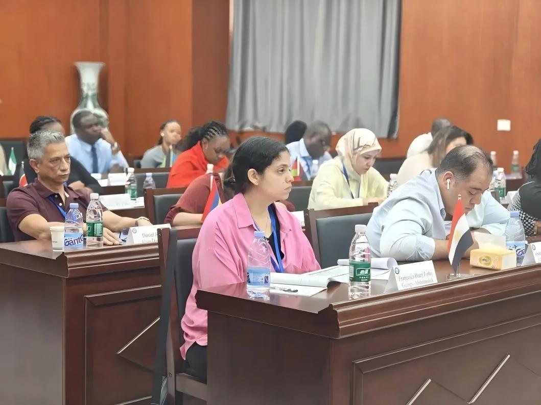 15国、23学员！国家级非洲法律人才研修班在湘大举办，杨翔教授开讲2